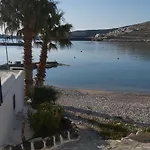 Family House By The Seaside Of * Karavostasis (Folegandros)