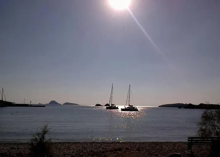 Semesterbostad Family House By The Seaside Of Karavostasis (Folegandros)